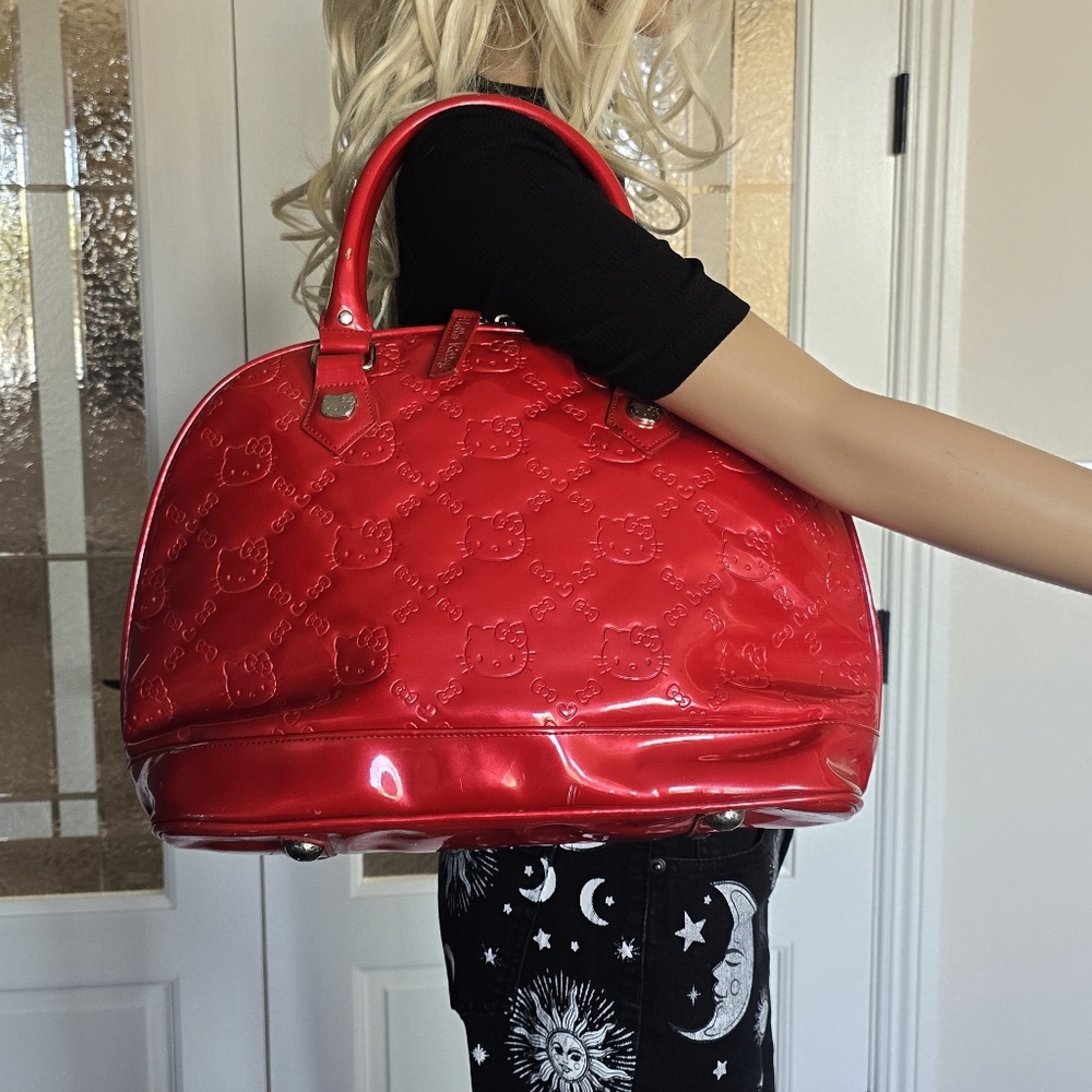 Red Embossed HELLO KITTY Handbag - Picture 11 of 15